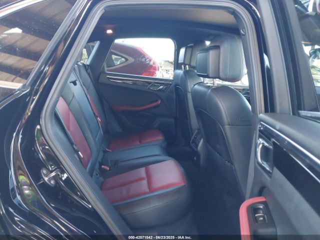 2016 PORSCHE MACAN WP1AB2A51GLB51683 Photo 7