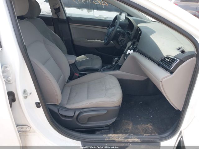 2017 HYUNDAI ELANTRA 5NPD74LF3HH113444 Photo 4
