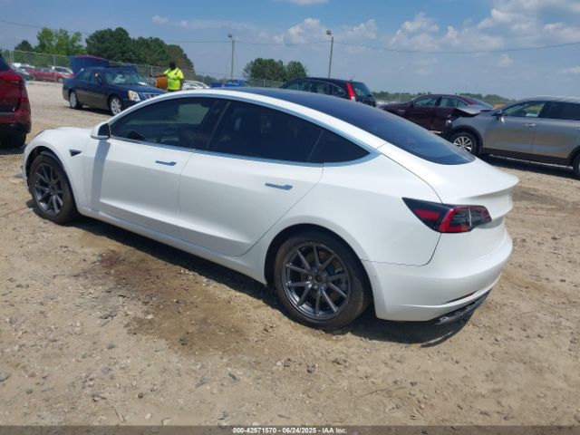 2018 TESLA MODEL 3 5YJ3E1EA6JF023078 Photo 2