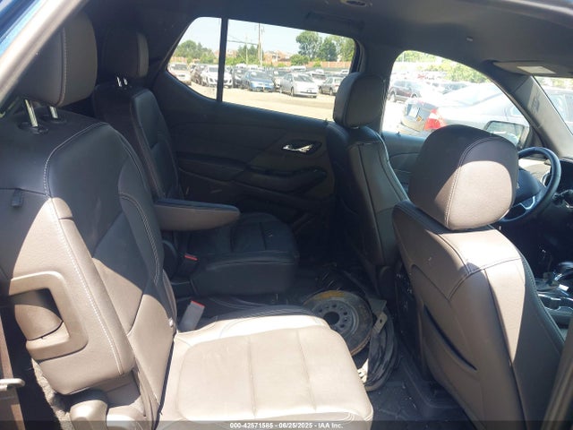 1GNEVHKW2NJ160235 Chevrolet lfy
