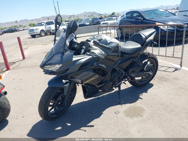 Kawasaki Ninja 650 2024 ML5EXEP13RDAD4011 Image 2