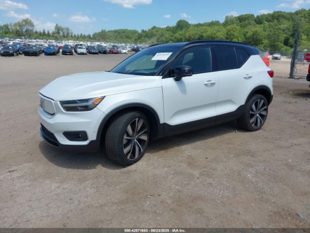 2022 VOLVO XC40 RECHARGE PURE ELECTRIC YV4ED3UR9N2713525 Photo 1