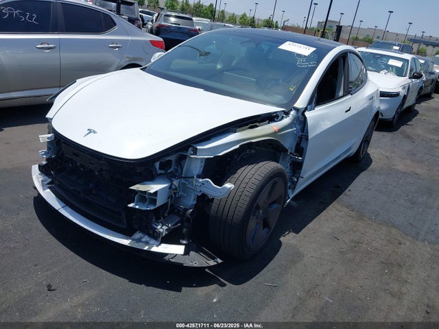 Tesla MODEL 3 2022 5YJ3E1EA5NF322664 Image 2