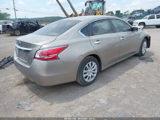 1N4AL3AP7EC414493 Nissan 2014