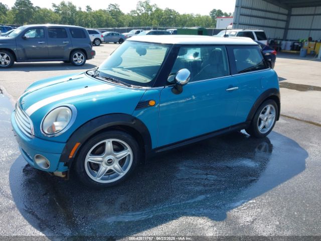 2009 MINI COOPER WMWMF33579TT68578 Photo 1