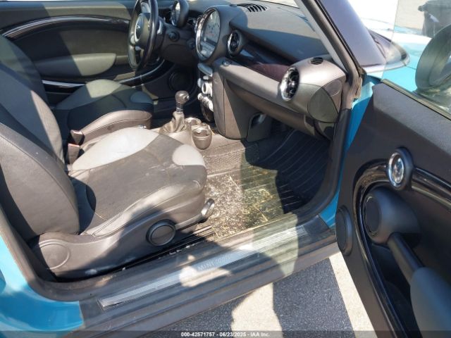 2009 MINI COOPER WMWMF33579TT68578 Photo 4
