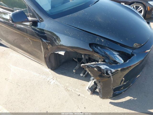 2021 TESLA MODEL Y 5YJYGDEF0MF137224 Photo 5