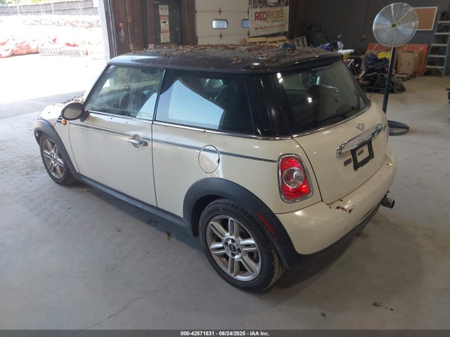 2013 MINI HARDTOP WMWSU3C50DT542657 Photo 2