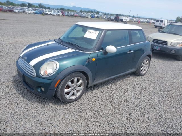 2010 MINI COOPER WMWMF3C52ATU79026 Photo 1