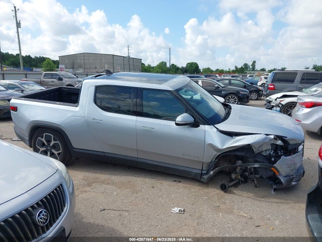 Rivian 2024 2024 7FCTGBAA5RN031637 Image 13
