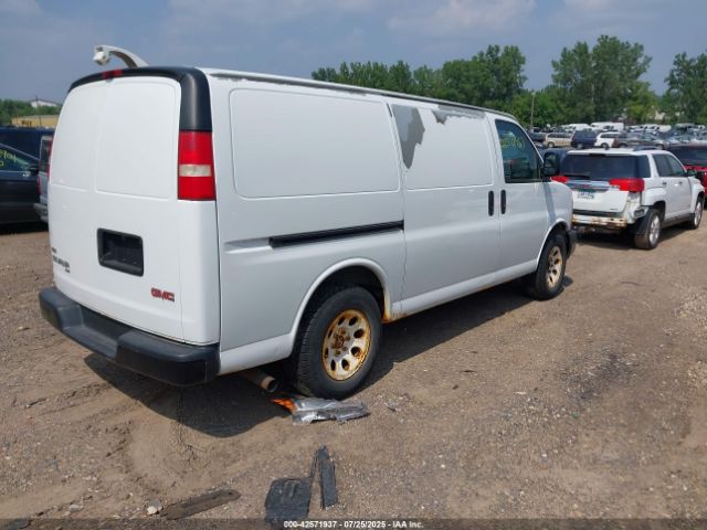 2010 GMC SAVANA 1500 1GTUHAD41A1141457 Photo 3