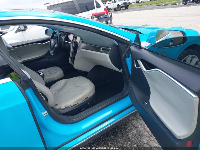 2013 TESLA MODEL S 5YJSA1DN9DFP27016 Photo 4