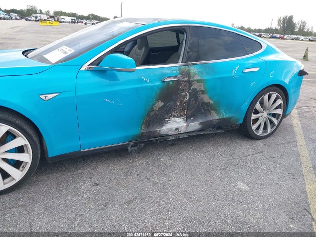 2013 TESLA MODEL S 5YJSA1DN9DFP27016 Photo 5