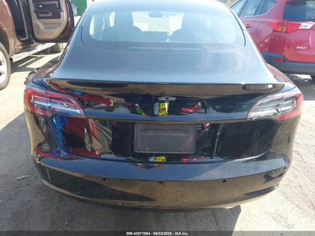 Tesla 2021 2021 5YJ3E1EA3MF977601 Image 16