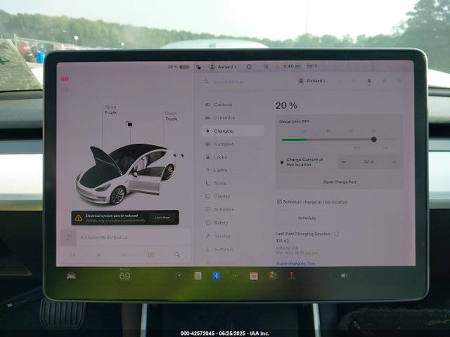 5YJ3E1EA4KF444945 Tesla 2019