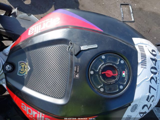 2023 APRILIA RSV4 ZD4KYUB06PS000769 Photo 10