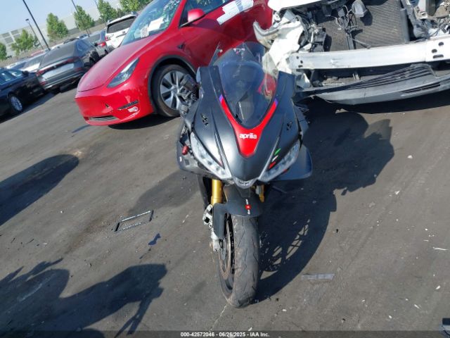 2023 APRILIA RSV4 ZD4KYUB06PS000769 Photo 4