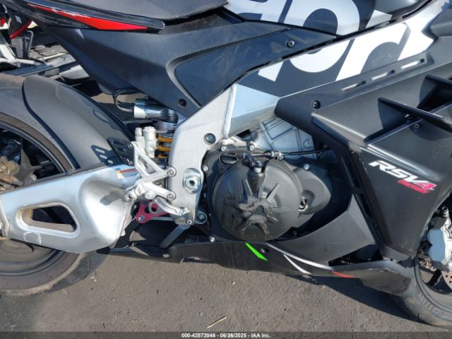 2023 APRILIA RSV4 ZD4KYUB06PS000769 Photo 7