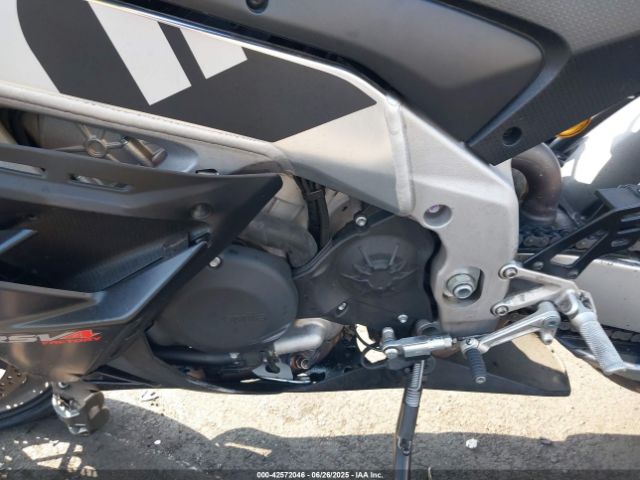 2023 APRILIA RSV4 ZD4KYUB06PS000769 Photo 8