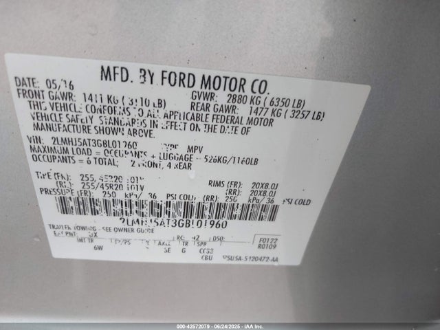 Lincoln MKT 2016 2LMHJ5AT3GBL01960 Image 9