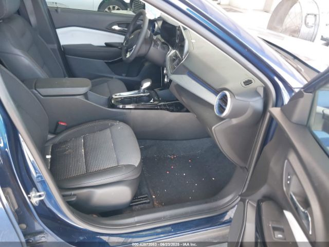 2024 CHEVROLET TRAX KL77LHE29RC094239 Photo 4