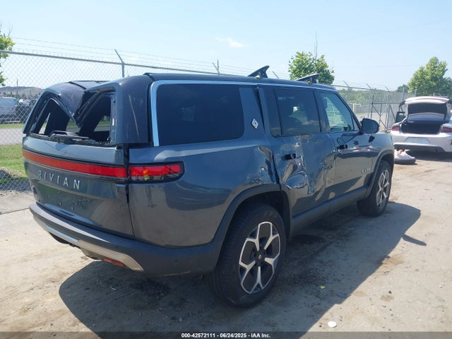 7PDSGBBA3PN028970 Rivian R1s