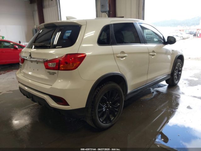 2018 MITSUBISHI OUTLANDER SPORT JA4AR3AU2JU005976 Photo 3