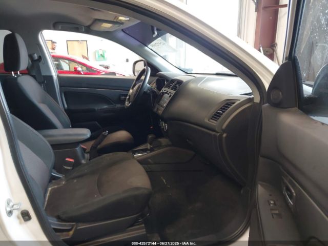 2018 MITSUBISHI OUTLANDER SPORT JA4AR3AU2JU005976 Photo 4