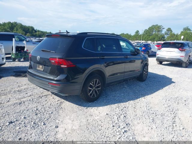 2019 VOLKSWAGEN TIGUAN 3VV3B7AX6KM104361 Photo 3