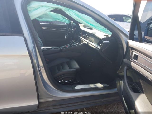 2019 PORSCHE PANAMERA WP0AA2A79KL102536 Photo 4
