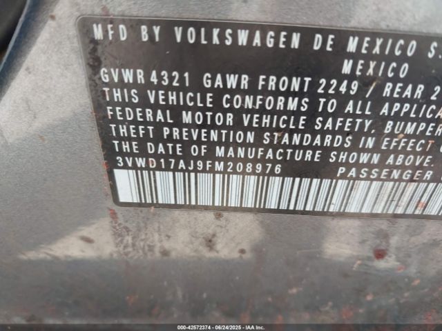 3VWD17AJ9FM208976 Volkswagen 2015