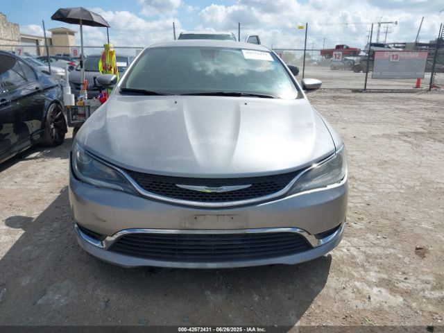1C3CCCAB5GN130220 Chrysler 2016