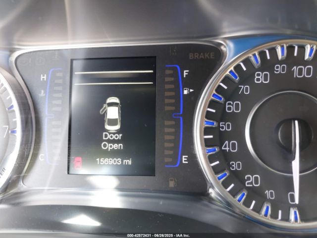 1C3CCCAB5GN130220 Chrysler 2016