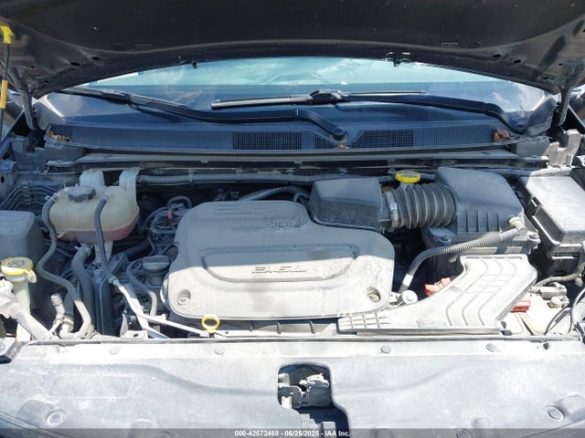 Chrysler Voyager 2020 2C4RC1DG4LR265087 Image 10
