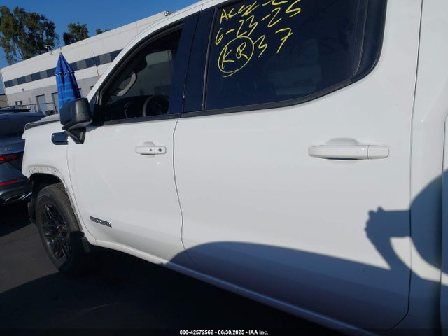 3GTPHCEKXPG300556 GMC l3b