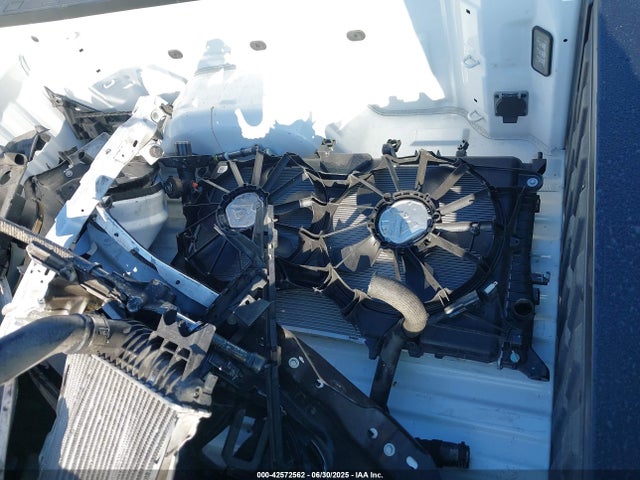 3GTPHCEKXPG300556 GMC l3b