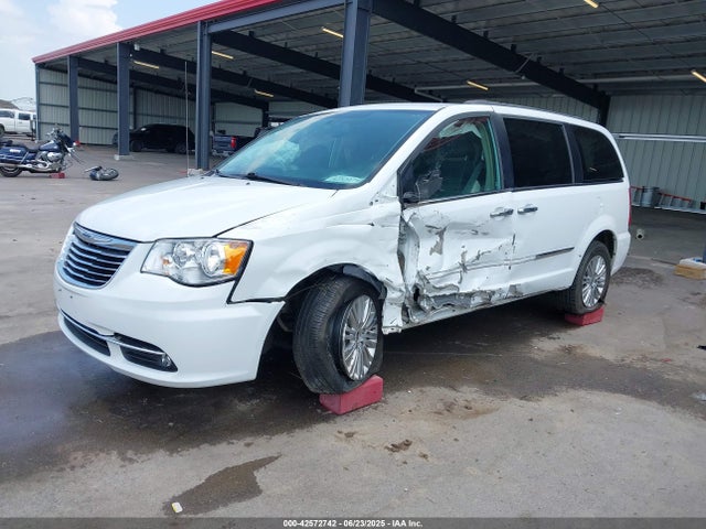 2C4RC1CG0FR583679 Chrysler Town and Country