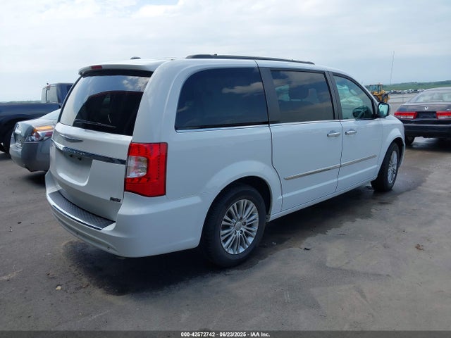2C4RC1CG0FR583679 Chrysler Town and Country