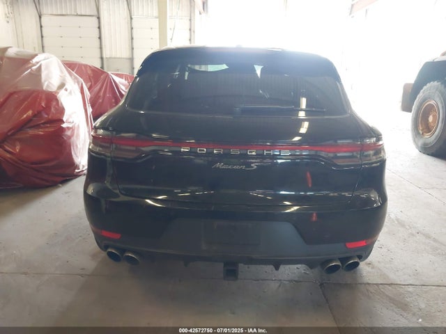 Porsche Macan 2019 WP1AB2A51KLB30602 Image 17