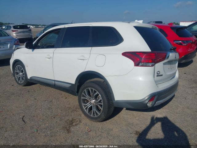 2017 MITSUBISHI OUTLANDER JA4AD3A39HZ024348 Photo 2