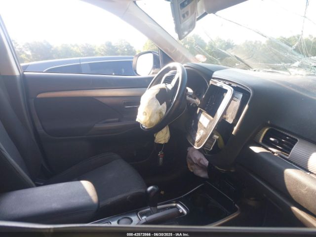2017 MITSUBISHI OUTLANDER JA4AD3A39HZ024348 Photo 4