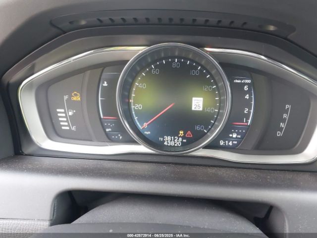 2015 VOLVO XC60 YV4612RM6F2659087 Photo 6