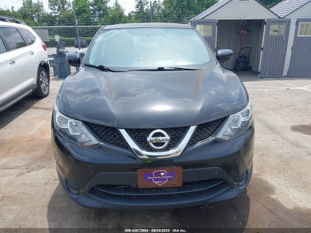 2017 Nissan Rogue Sport S მანქანა იყიდება აუქციონზე, vin: JN1BJ1CRXHW132717, აუქციონის ნომერი: 42572994