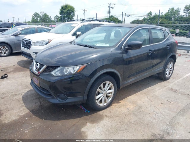 2017 Nissan Rogue Sport S მანქანა იყიდება აუქციონზე, vin: JN1BJ1CRXHW132717, აუქციონის ნომერი: 42572994