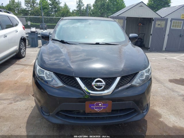 2017 Nissan Rogue Sport S მანქანა იყიდება აუქციონზე, vin: JN1BJ1CRXHW132717, აუქციონის ნომერი: 42572994