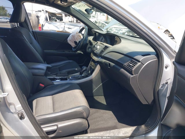 Honda k24w1 2017 1HGCR2F58HA272756 Image 5