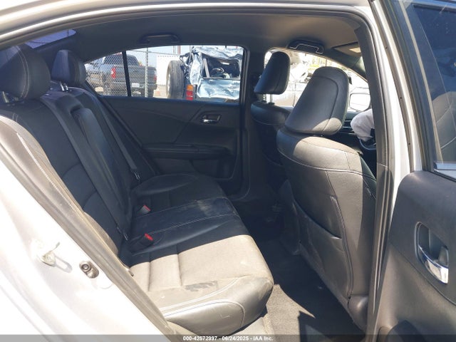 Honda k24w1 2017 1HGCR2F58HA272756 Image 8