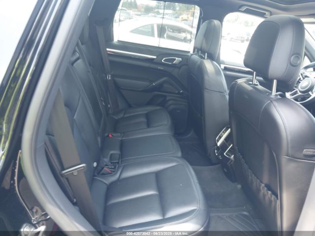 2017 PORSCHE CAYENNE WP1AA2A25HKA80374 Photo 7