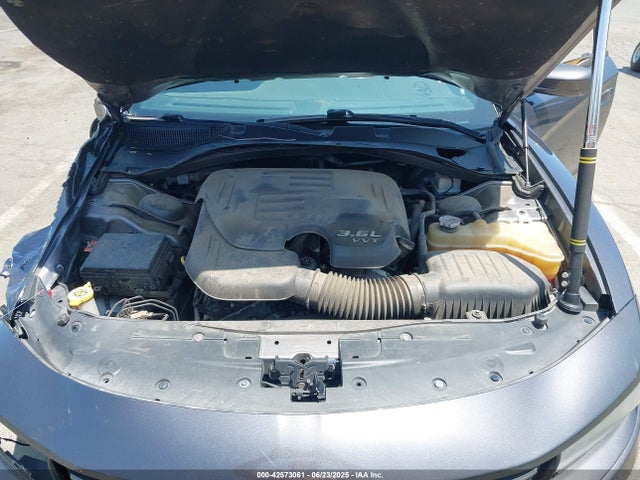 2C3CDXBG9GH104551 Dodge 2016