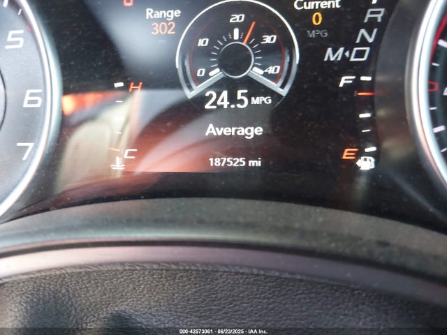 2C3CDXBG9GH104551 Dodge 2016